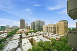 555 W Cornelia Ave, Chicago, IL 60657 - Photo 15