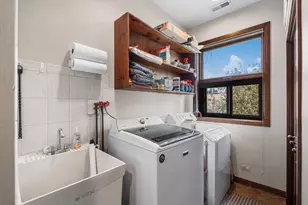560 W Arlington Pl, Chicago, IL 60614 - Photo 31