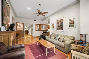 560 W Arlington Pl, Chicago, IL 60614 - Photo 5