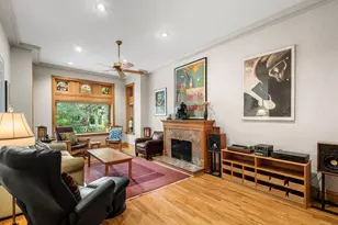 560 W Arlington Pl, Chicago, IL 60614 - Photo 3