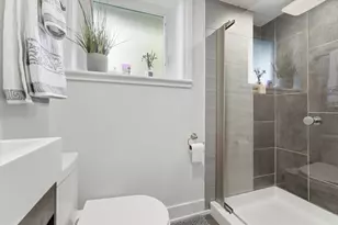 619 W Weathersfield Way, Schaumburg, IL 60193 - Photo 33