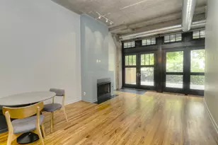1111 W 14th Pl, Chicago, IL 60608 - Photo 11