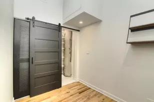 1111 W 14th Pl, Chicago, IL 60608 - Photo 35