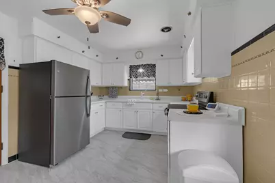2001 N 73rd Court, Elmwood Park, IL 60707 - Photo 9