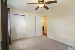 [Address not provided], Gurnee, IL 60031 - Photo 13