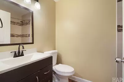 [Address not provided], Gurnee, IL 60031 - Photo 11