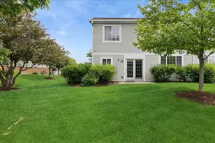 31306 Kline Cir, Warrenville, IL 60555 - Photo 23
