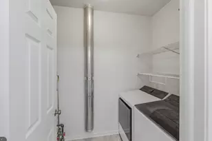 2378 Oakfield Ct, Aurora, IL 60503 - Photo 21