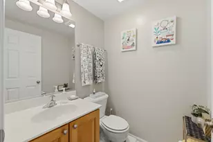 2378 Oakfield Ct, Aurora, IL 60503 - Photo 13