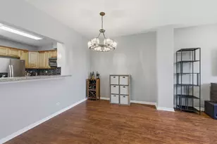 2378 Oakfield Ct, Aurora, IL 60503 - Photo 7