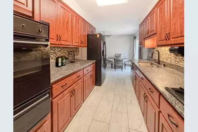 1028 W Ohio Street, Glenwood, IL 60425 - Photo 5