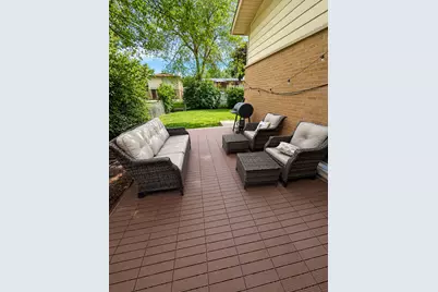 1028 W Ohio Street, Glenwood, IL 60425 - Photo 13