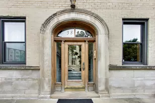 3808 N Pine Grove Ave, Chicago, IL 60613 - Photo 3