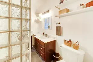 3808 N Pine Grove Ave, Chicago, IL 60613 - Photo 23