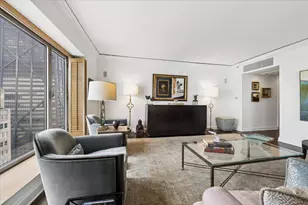 950 N Michigan Ave, Chicago, IL 60611 - Photo 5