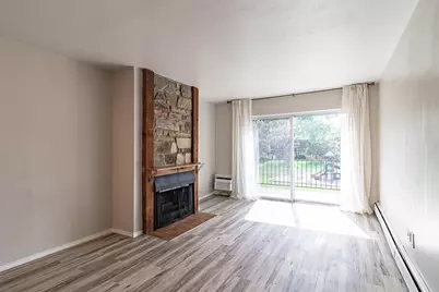 715 Grove Drive #206, Buffalo Grove, IL 60089 - Photo 5