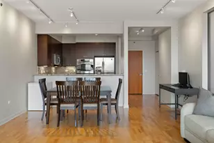 1211 S Prairie Ave, Chicago, IL 60605 - Photo 7