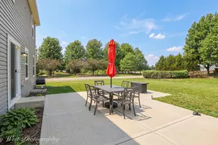 450 Cardinal Way, Hampshire, IL 60140 - Photo 35
