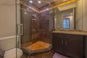 3839 N Ashland Ave, Chicago, IL 60613 - Photo 15