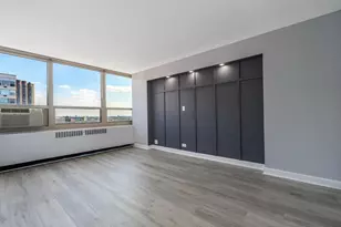 3950 N Lake Shore Dr, Chicago, IL 60613 - Photo 11
