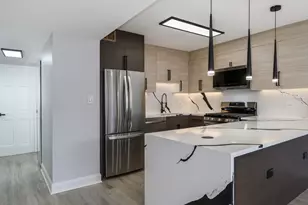3950 N Lake Shore Dr, Chicago, IL 60613 - Photo 3