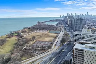 3950 N Lake Shore Dr, Chicago, IL 60613 - Photo 25