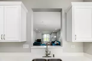 208 Prairie Ct, Morton Grove, IL 60053 - Photo 9