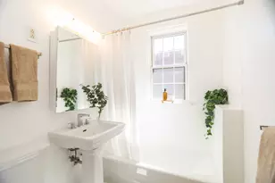 1113 Holley Ct, Oak Park, IL 60301 - Photo 9