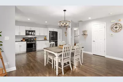 890 Richard Brown Boulevard, Volo, IL 60073 - Photo 11