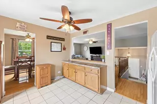 7329 Richmond Ave, Darien, IL 60561 - Photo 9