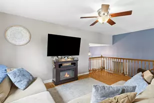 7329 Richmond Ave, Darien, IL 60561 - Photo 5