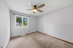 324 Boulder Hill Pass, Oswego, IL 60543 - Photo 13