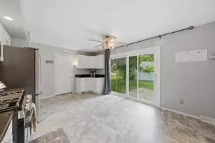 324 Boulder Hill Pass, Oswego, IL 60543 - Photo 5