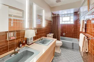 2646 W Birchwood Ave, Chicago, IL 60645 - Photo 17