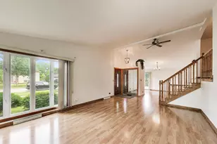 1501 E Fremont St, Arlington Heights, IL 60004 - Photo 7