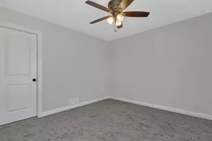 903 Springhill Dr, Coal City, IL 60416 - Photo 25