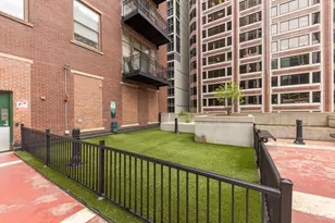 212 W Washington Ave, Chicago, IL 60606 - Photo 27