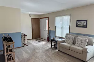 1900 Powder River Path, Elgin, IL 60123 - Photo 3