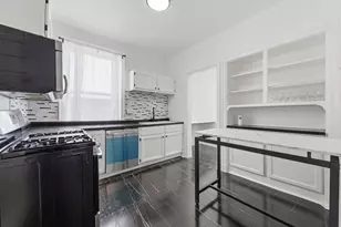 7000 S Paxton Ave, Chicago, IL 60649 - Photo 5