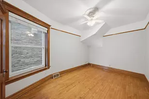 1341 W Eddy St, Chicago, IL 60657 - Photo 9