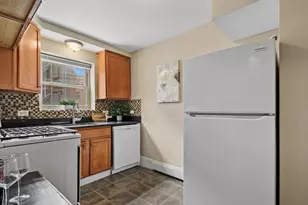 1711 W Estes Ave, Chicago, IL 60626 - Photo 9