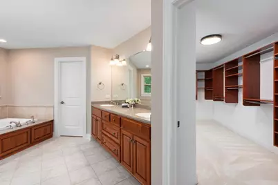5536 Middaugh Avenue, Downers Grove, IL 60516 - Photo 25