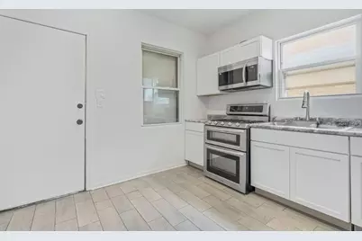 8451 S May Street, Chicago, IL 60620 - Photo 7