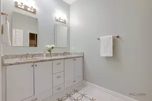 1066 Franz Dr, Lake Forest, IL 60045 - Photo 23