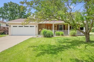 1436 S Prospect St, Wheaton, IL 60189 - Photo 1