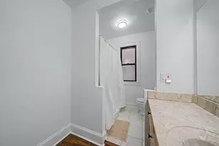 1200 W Sherwin Ave, Chicago, IL 60626 - Photo 35