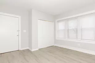 2724 W Rosemont Ave, Chicago, IL 60659 - Photo 3