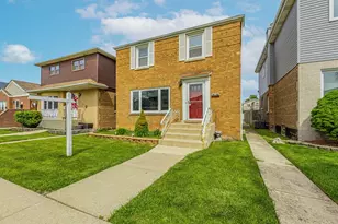 5227 S Neenah Ave, Chicago, IL 60638 - Photo 1