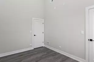 3214 W Lawrence Ave, Chicago, IL 60625 - Photo 5