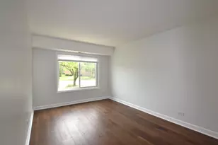 500 W Huntington Commons Rd, Mount Prospect, IL 60056 - Photo 19